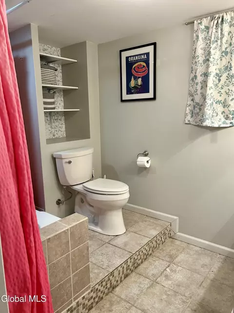 Bath - 41 Hogsback Rd, Greenwich, NY 12834 photo 5 of 6