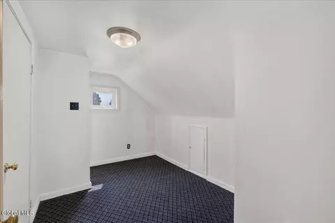 Bedroom - 429 Delaware Ave, Schenectady, NY 12306 photo 5 of 6