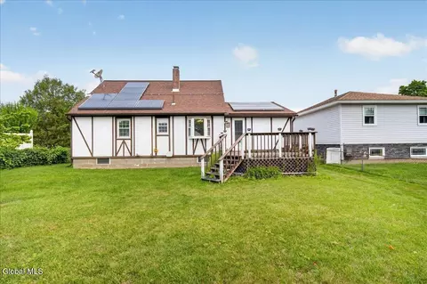 Exterior - 429 Delaware Ave, Schenectady, NY 12306 photo 8 of 8