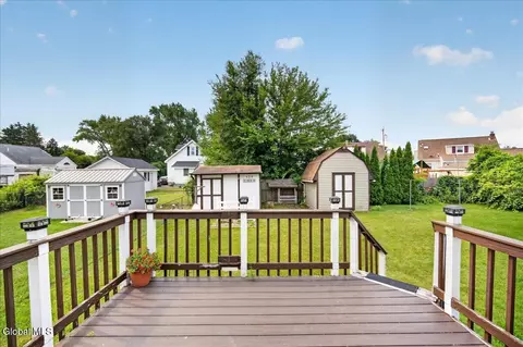 Exterior - 429 Delaware Ave, Schenectady, NY 12306 photo 7 of 8