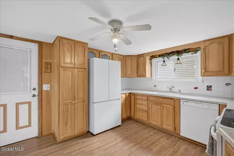 Kitchen - 429 Delaware Ave, Schenectady, NY 12306 photo 2 of 3
