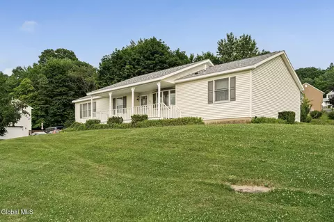 43 Gurley Ave, Troy, NY 12182
