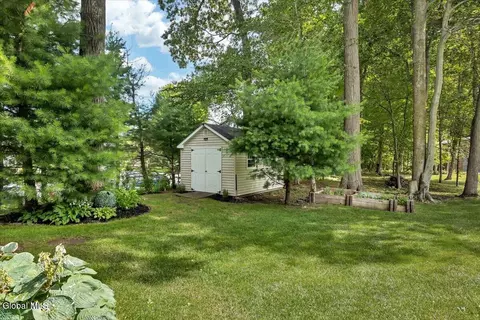 Exterior - 33 Praise Ln, Glenville, NY 12302 photo 9 of 10