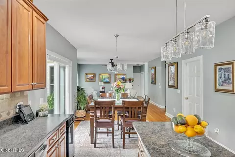 Dining - 33 Praise Ln, Glenville, NY 12302 photo 3 of 4