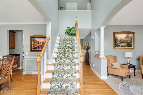 Entry Way - 33 Praise Ln, Glenville, NY 12302 photo 1 of 8
