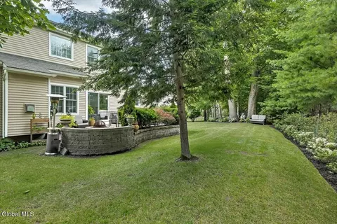 Exterior - 33 Praise Ln, Glenville, NY 12302 photo 8 of 10