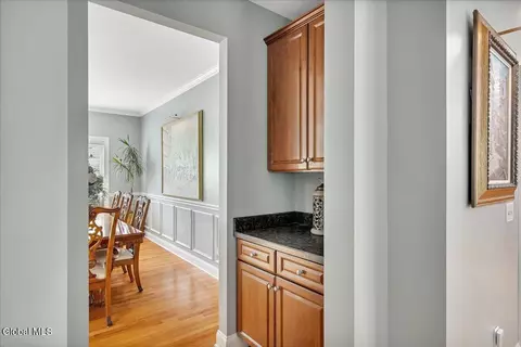 Entry Way - 33 Praise Ln, Glenville, NY 12302 photo 5 of 8