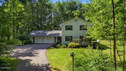 43 Grace Moore Rd, Saratoga Springs, NY 12866