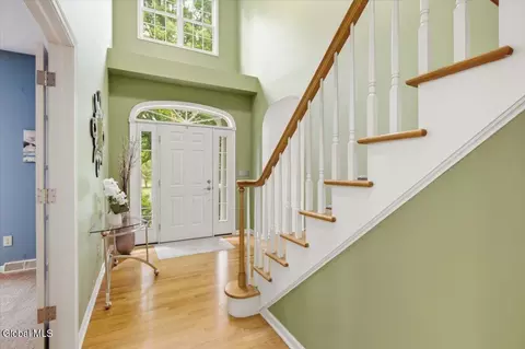 Entry Way - 628 Vanderlyn Ln, Slingerlands, NY 12159 photo 2 of 2