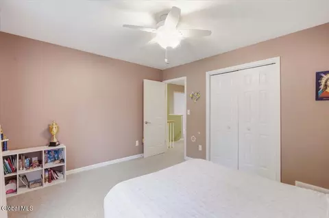 Bedroom - 628 Vanderlyn Ln, Slingerlands, NY 12159 photo 4 of 8
