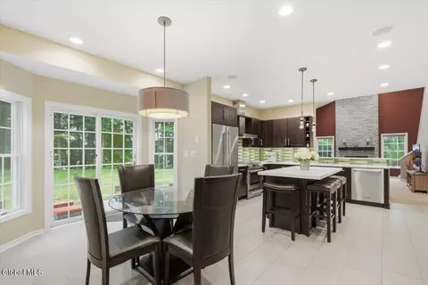 Dining - 628 Vanderlyn Ln, Slingerlands, NY 12159 photo 4 of 6