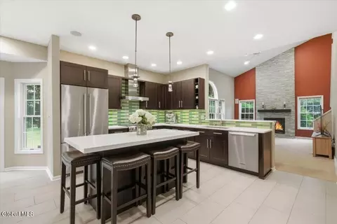 Kitchen - 628 Vanderlyn Ln, Slingerlands, NY 12159 photo 4 of 4