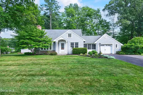 30 Clarkson Rd, Delmar, NY 12054