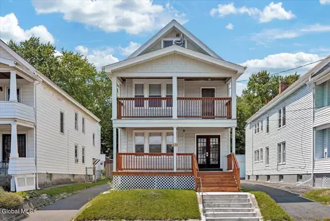 630 N Pearl St, Menands, NY 12204