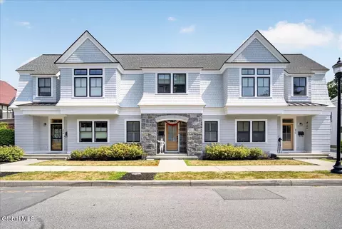 37 White St UNIT B, Saratoga Springs, NY 12866
