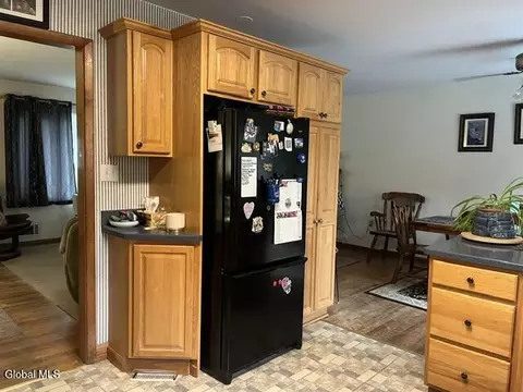 Kitchen - 10 Maybrook Dr, Schenectady, NY 12302 photo 2 of 3