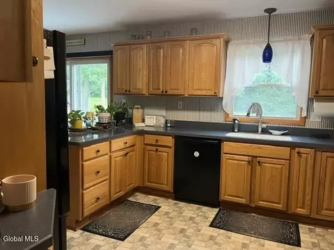 Kitchen - 10 Maybrook Dr, Schenectady, NY 12302 photo 1 of 3