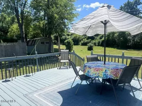 Exterior - 10 Maybrook Dr, Schenectady, NY 12302 photo 11 of 11