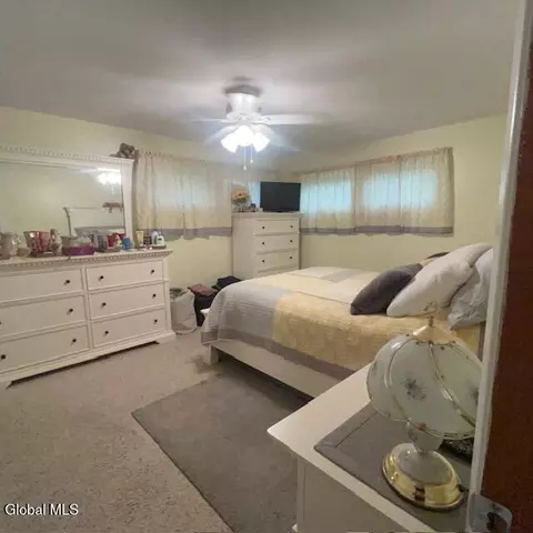 Bedroom - 10 Maybrook Dr, Schenectady, NY 12302 photo 1 of 5