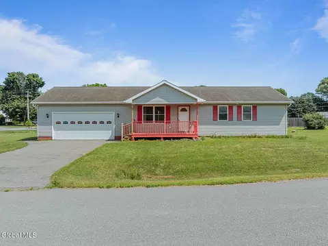 30 Galesville Rd, Greenwich, NY 12834