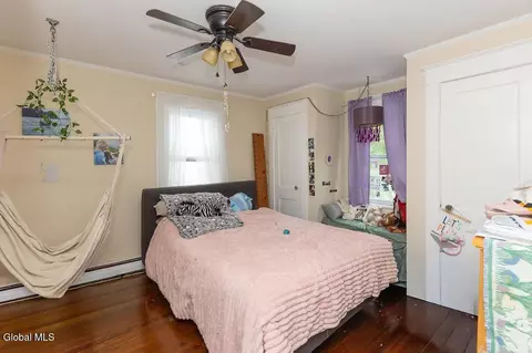 Bedroom - 730 Hampton Ave, Schenectady, NY 12309 photo 4 of 6