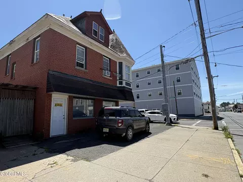 2040 Broadway, Schenectady, NY 12306 photo 6