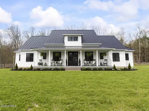 160 County Route 403, Westerlo, NY 12193