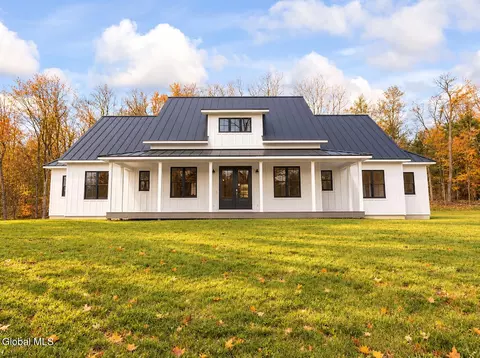 160 County Route 403, Westerlo, NY 12193