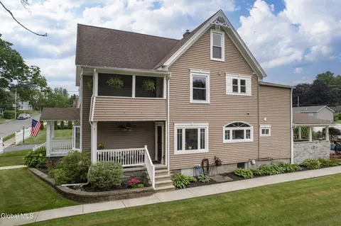 Exterior - 35 Halcyon St, Scotia, NY 12302 photo 6 of 25