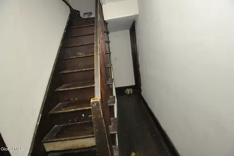 Entry Way - 218 Cherry St, Schenectady, NY 12306 photo 3 of 5