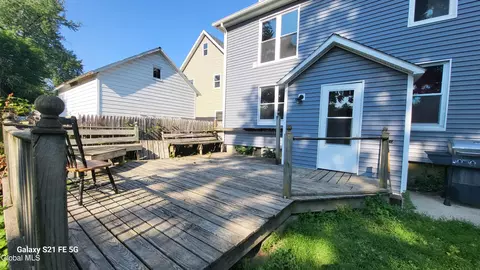 Exterior - 218 Cherry St, Schenectady, NY 12306 photo 1 of 8