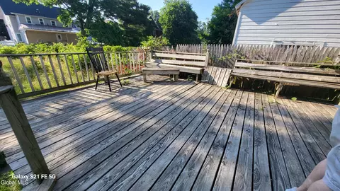 Exterior - 218 Cherry St, Schenectady, NY 12306 photo 2 of 8