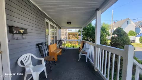 Exterior - 218 Cherry St, Schenectady, NY 12306 photo 6 of 8