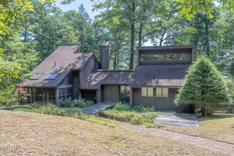 7 Indian Brook Dr, Bolton Landing, NY 12814