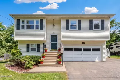 41 Holly Blvd, Scotia, NY 12302