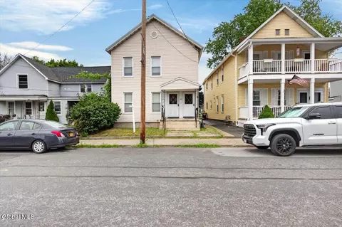 48 Mabbett St, Mechanicville, NY 12118