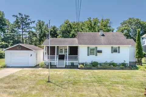 86 Old Schaghticoke Rd, Mechanicville, NY 12118