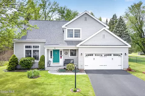31 Capitol Pl, Rensselaer, NY 12144