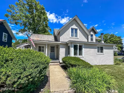 28 Stewart Ave, Bolton Landing, NY 12814