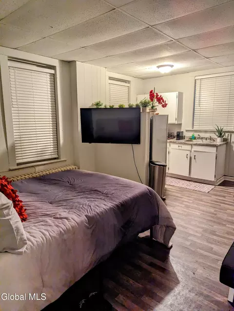 Bedroom - 838 12 Union St, Schenectady, NY 12308 photo 5 of 7