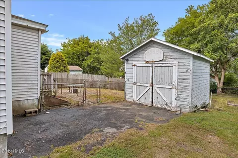 Other - 37 Chiswell St, Schenectady, NY 12304 photo 12 of 17