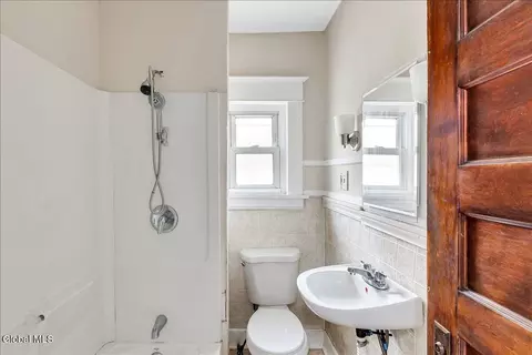 Other - 37 Chiswell St, Schenectady, NY 12304 photo 5 of 17