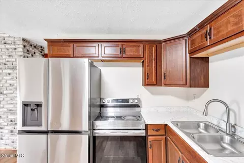 Kitchen - 37 Chiswell St, Schenectady, NY 12304 photo 2 of 2
