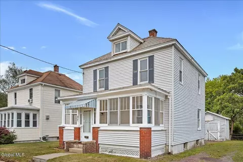 Exterior - 37 Chiswell St, Schenectady, NY 12304 photo 3 of 6