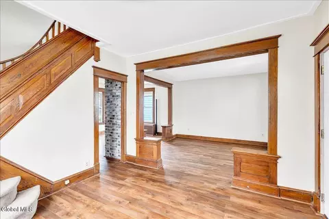 Entry Way - 37 Chiswell St, Schenectady, NY 12304 photo 3 of 4