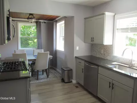 Kitchen - 18 Valleyview Ave, Schenectady, NY 12306 photo 1 of 2