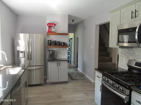 Kitchen - 18 Valleyview Ave, Schenectady, NY 12306 photo 2 of 2