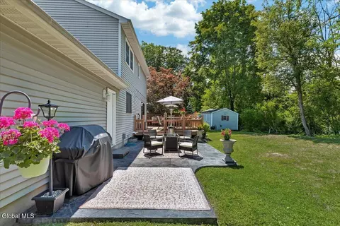 Exterior - 11 Brinker Cir, Glenmont, NY 12077 photo 5 of 14