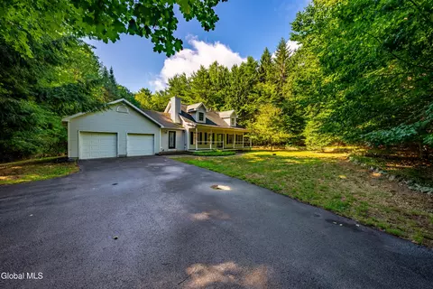 170 Ballou Rd, Porter Corners, NY 12859
