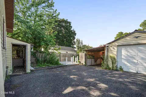 Exterior - 418 Charles St, Scotia, NY 12302 photo 7 of 8